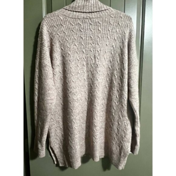 Denver Hayes Cable Knit Sweater | XL | Cowl Neck with Button Detail - Picture 2 of 6